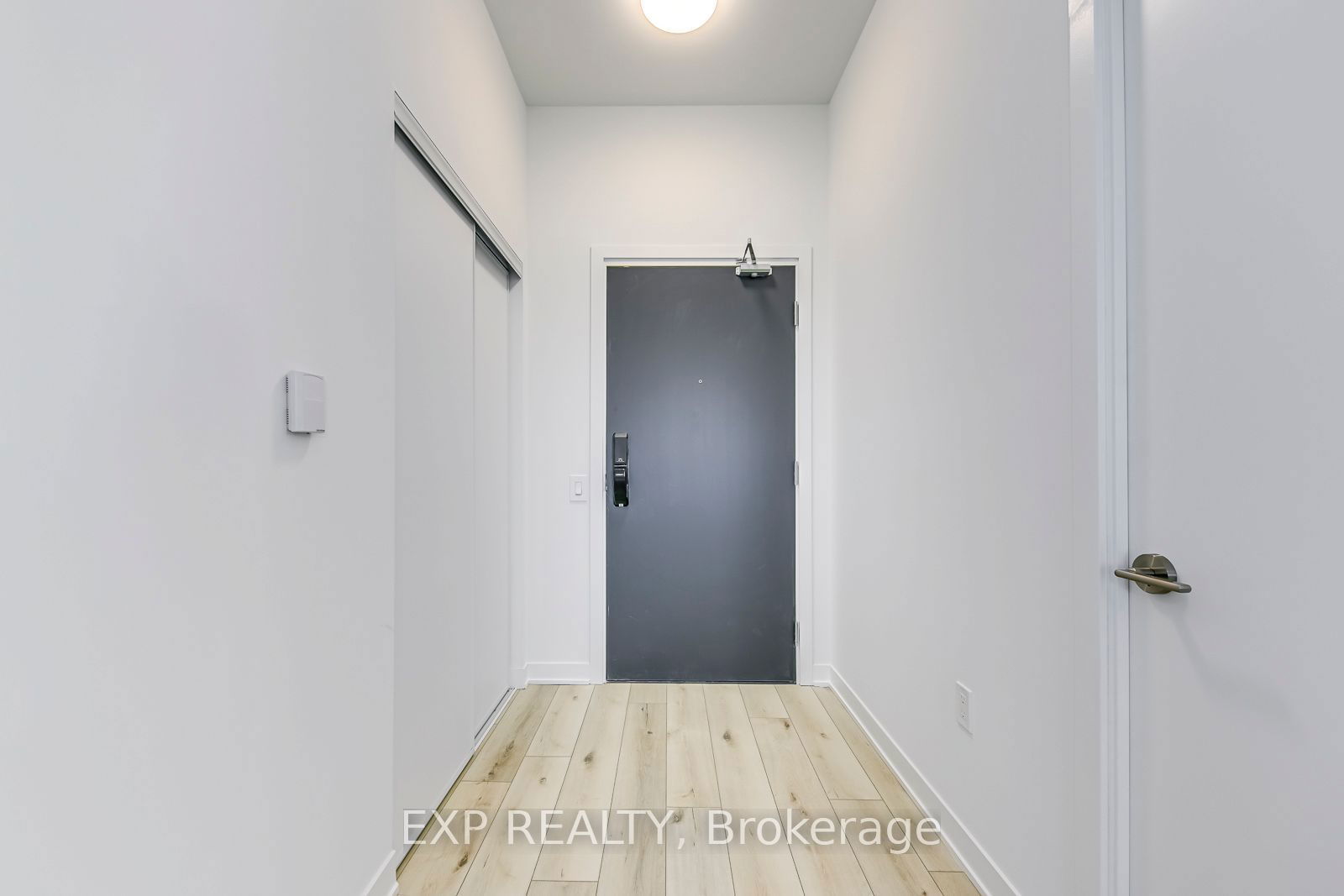 395 Dundas St W, unit PH08 for rent