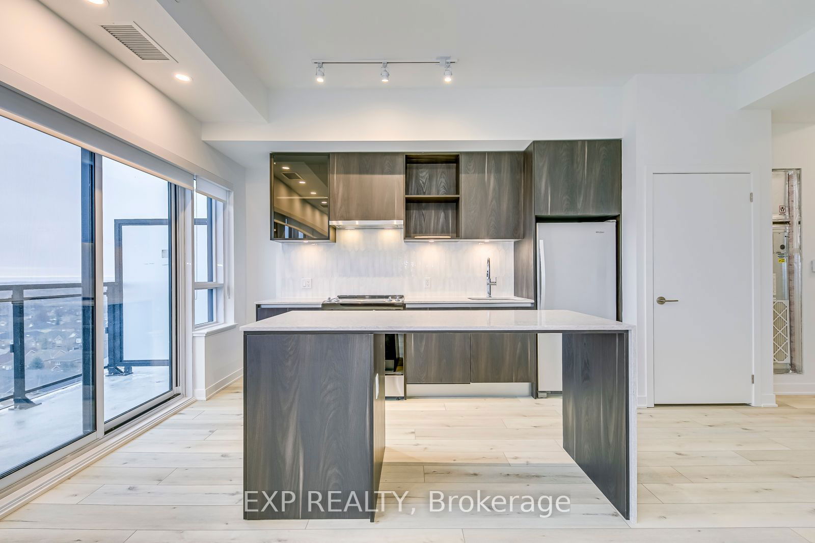 395 Dundas St W, unit PH08 for rent