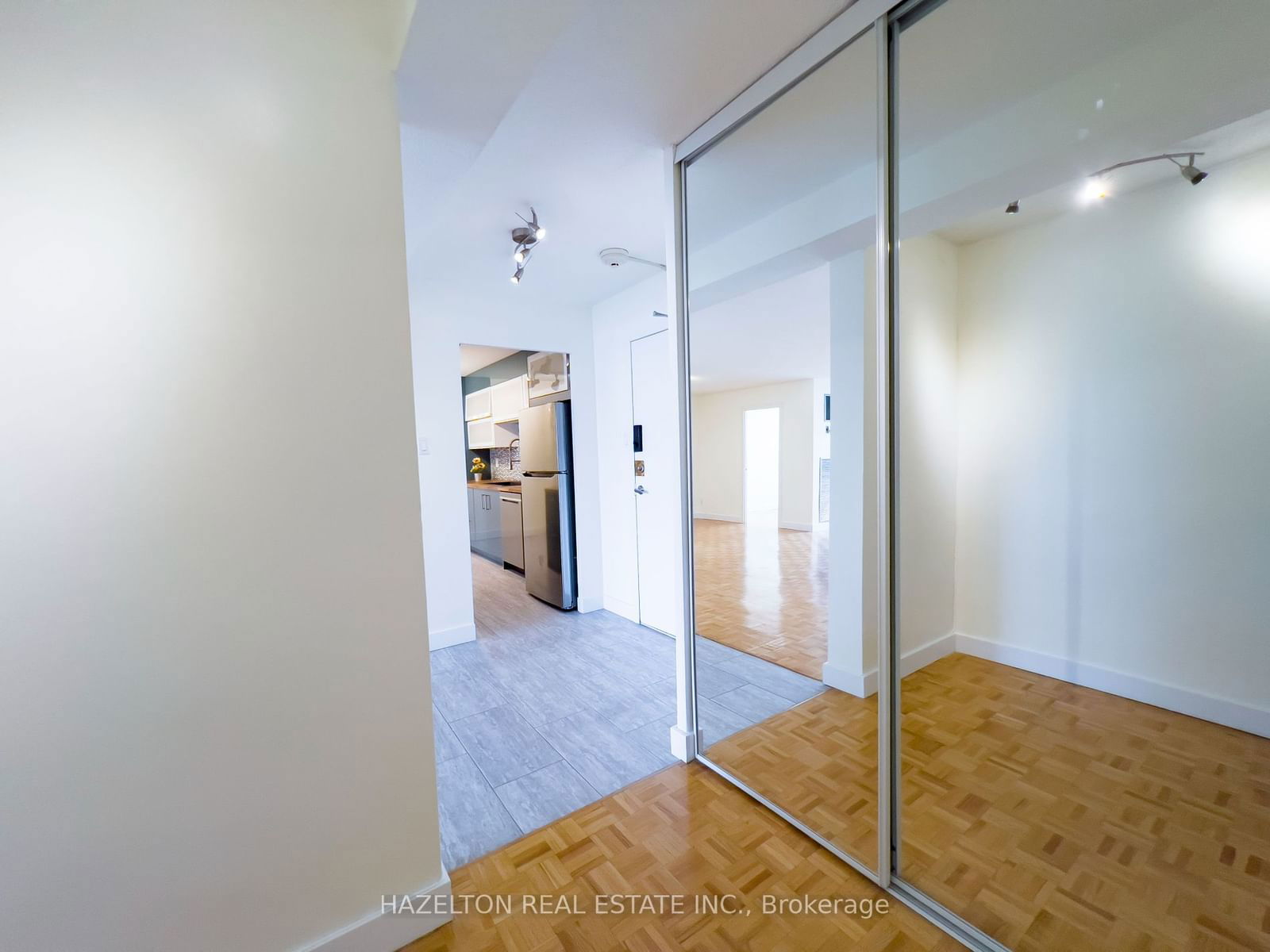 627 The West Mall, unit 1604 for rent