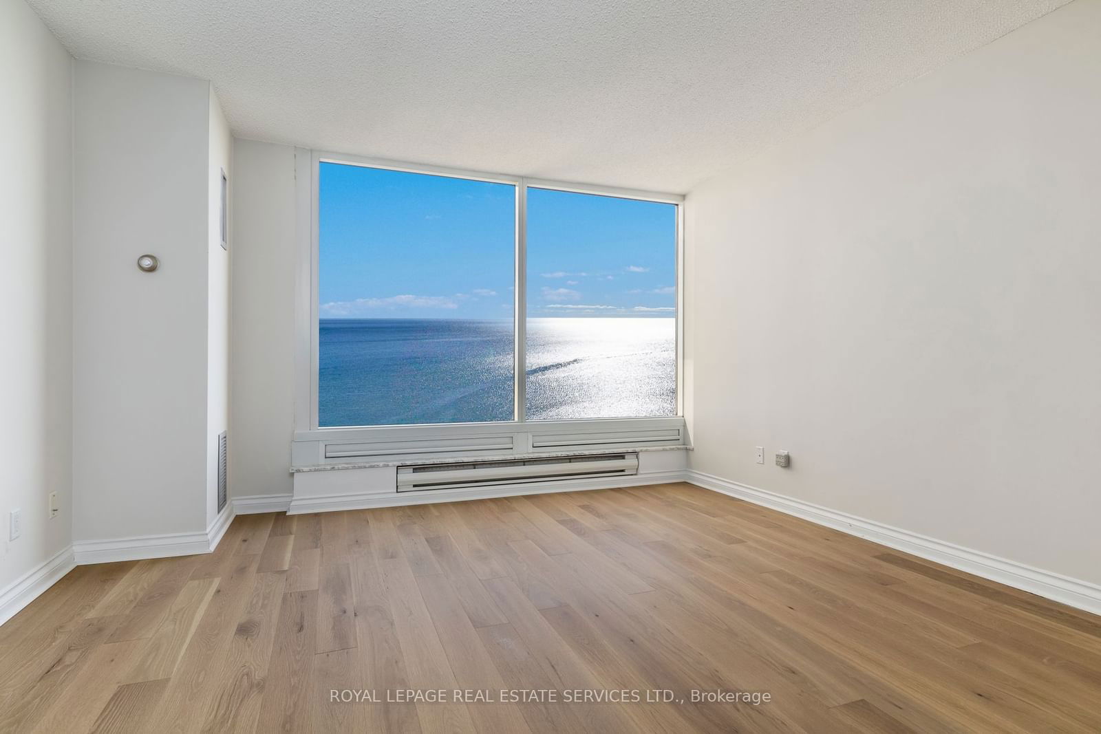 1 Palace Pier Crt, unit 1605 for sale