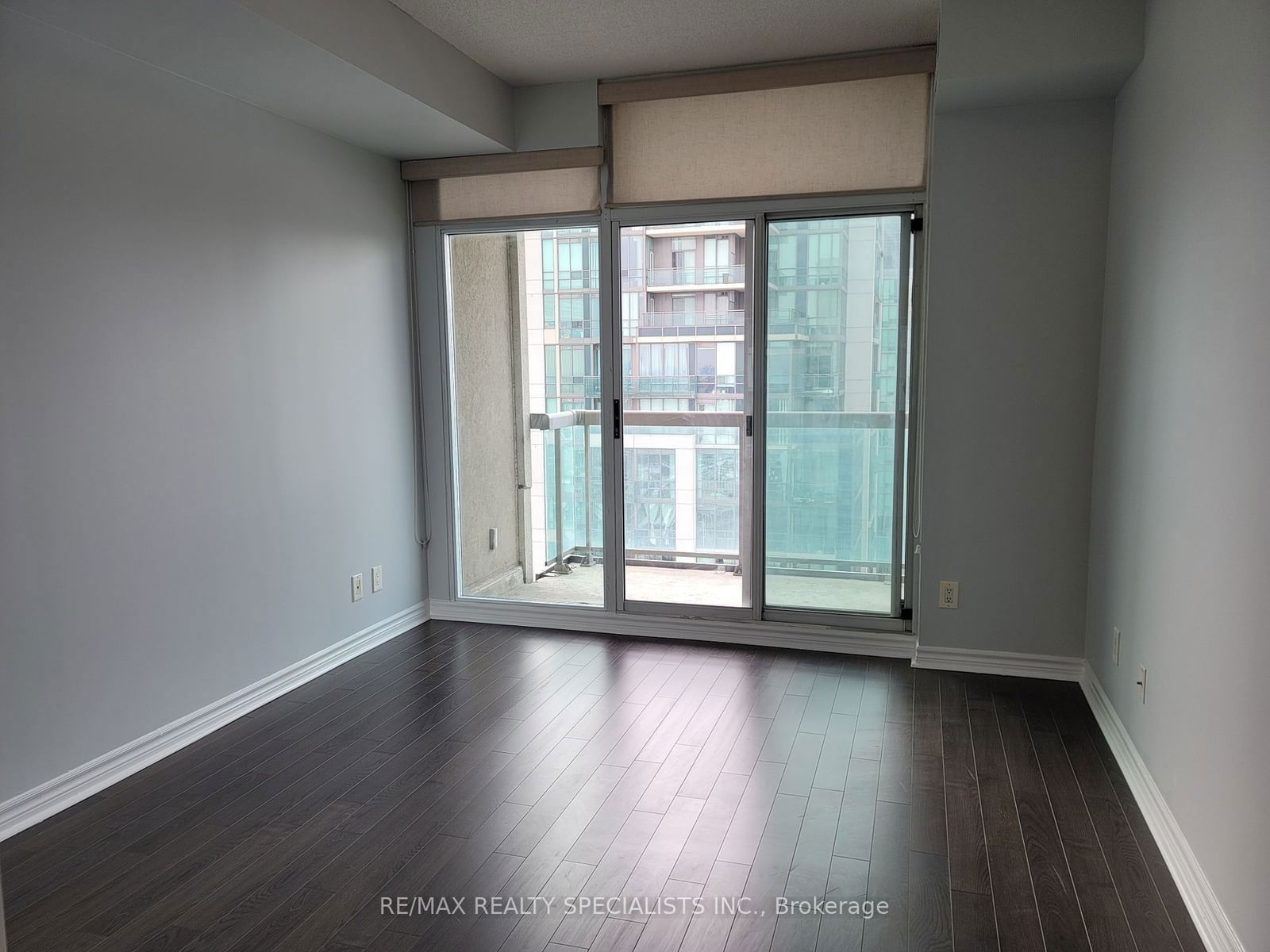 3504 Hurontario St, unit 3505 for rent