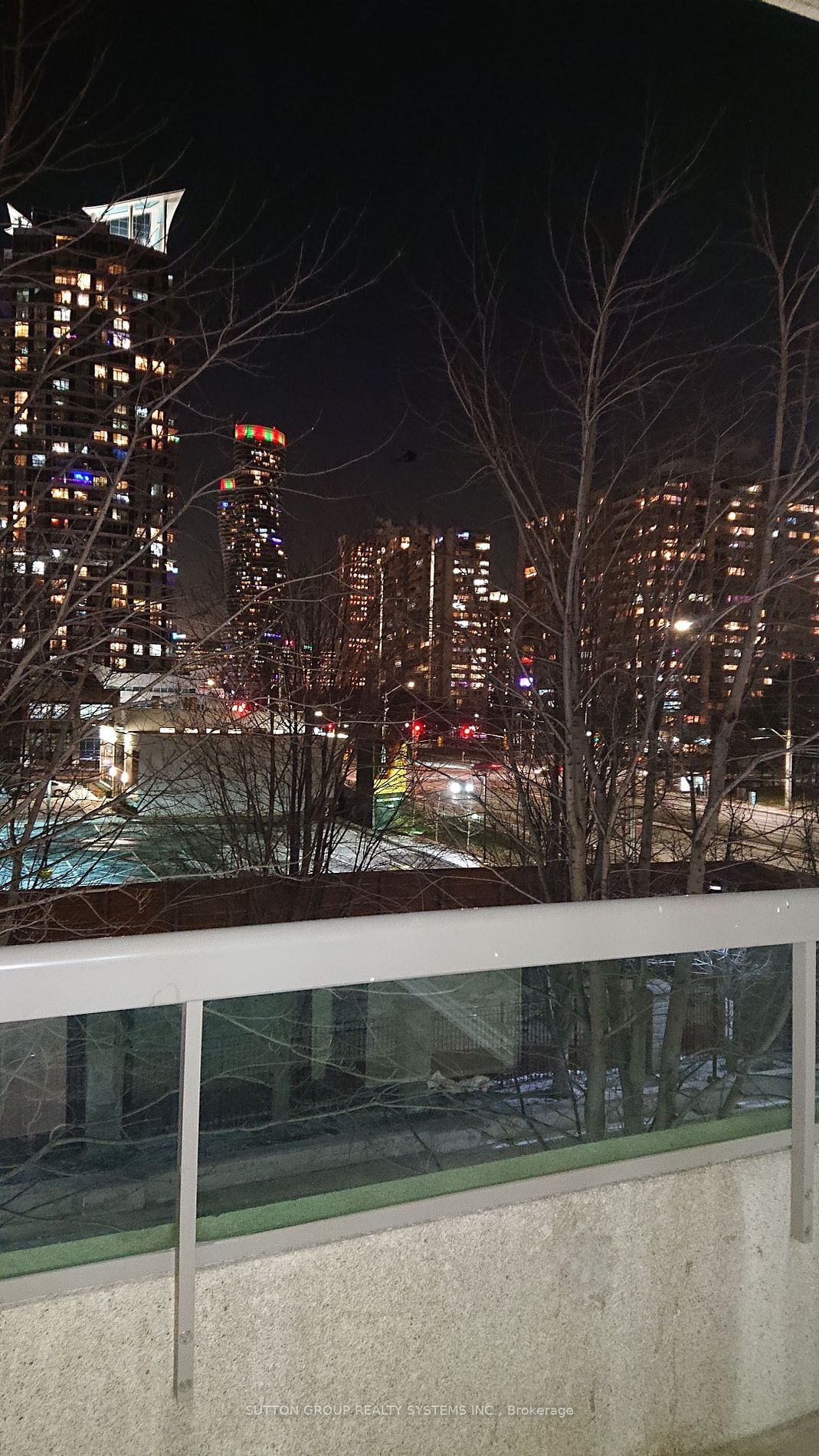 3504 Hurontario St, unit 316 for rent