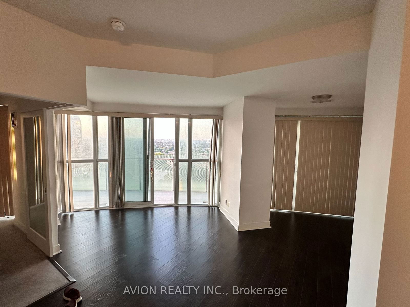 50 Absolute Ave, unit 1601 for rent