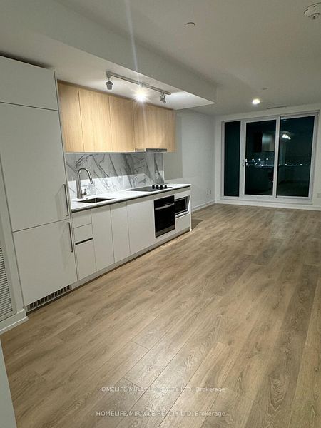 1100 Sheppard Ave W, unit 1515 for rent