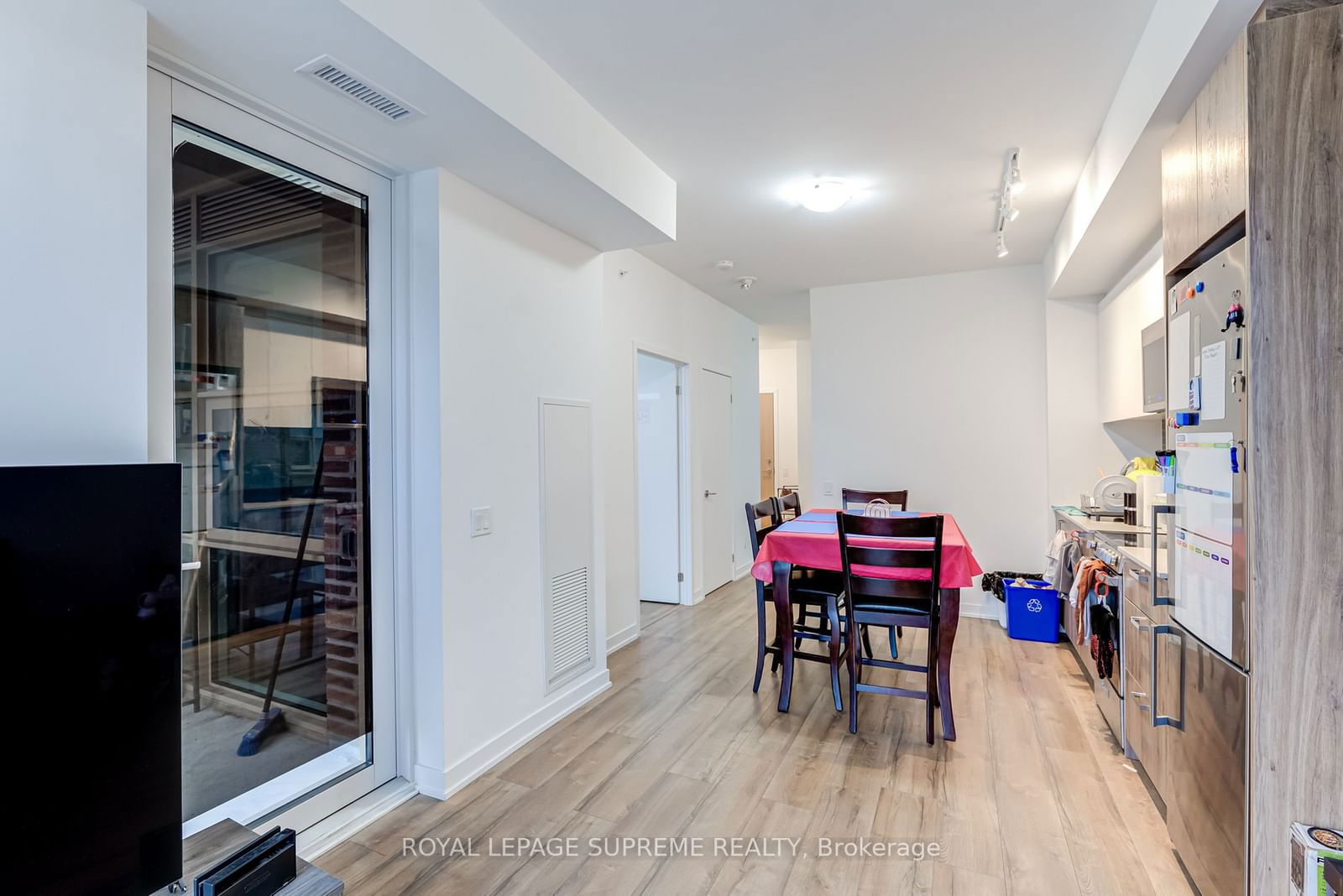 1787 St Clair Ave W, unit 502 for rent