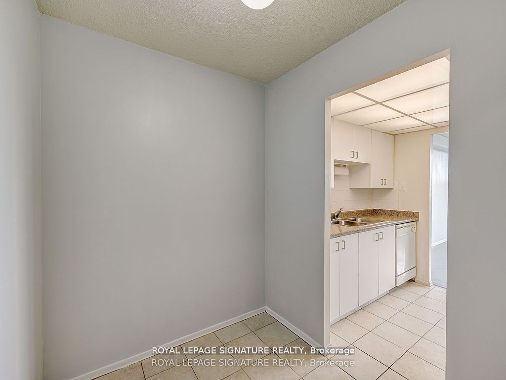 4 Lisa St, unit 1411 for rent