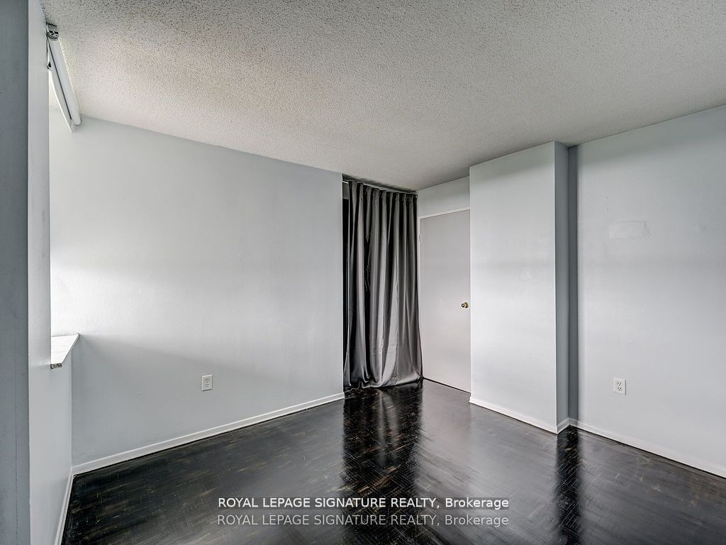 4 Lisa St, unit 1411 for rent