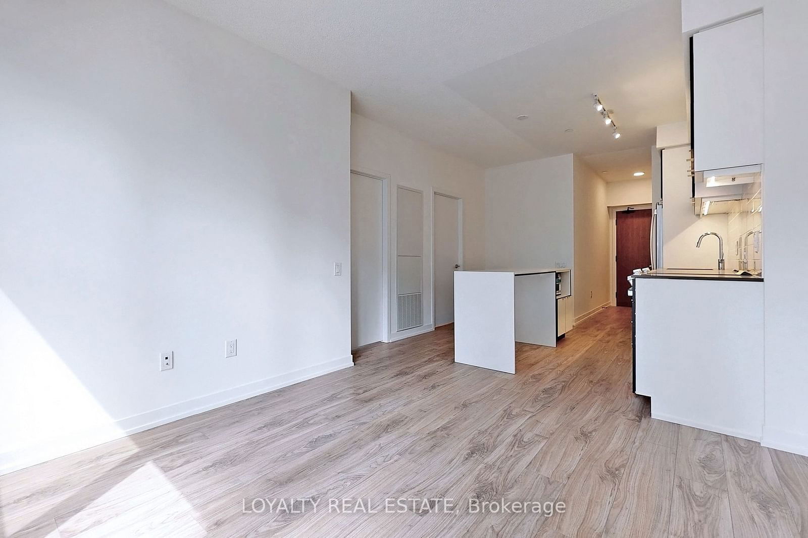 4065 Confederation Pkwy, unit 417 for rent