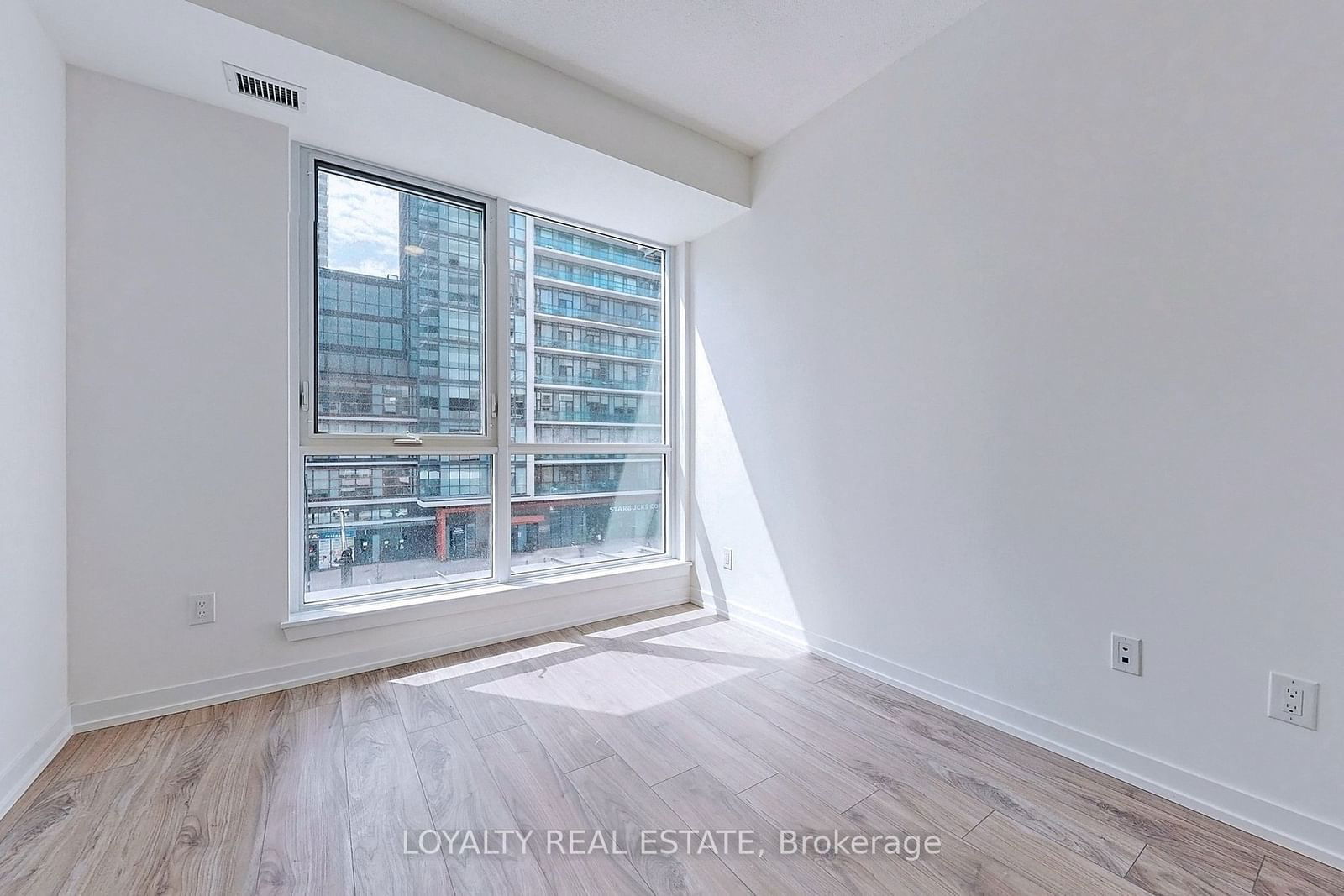 4065 Confederation Pkwy, unit 417 for rent