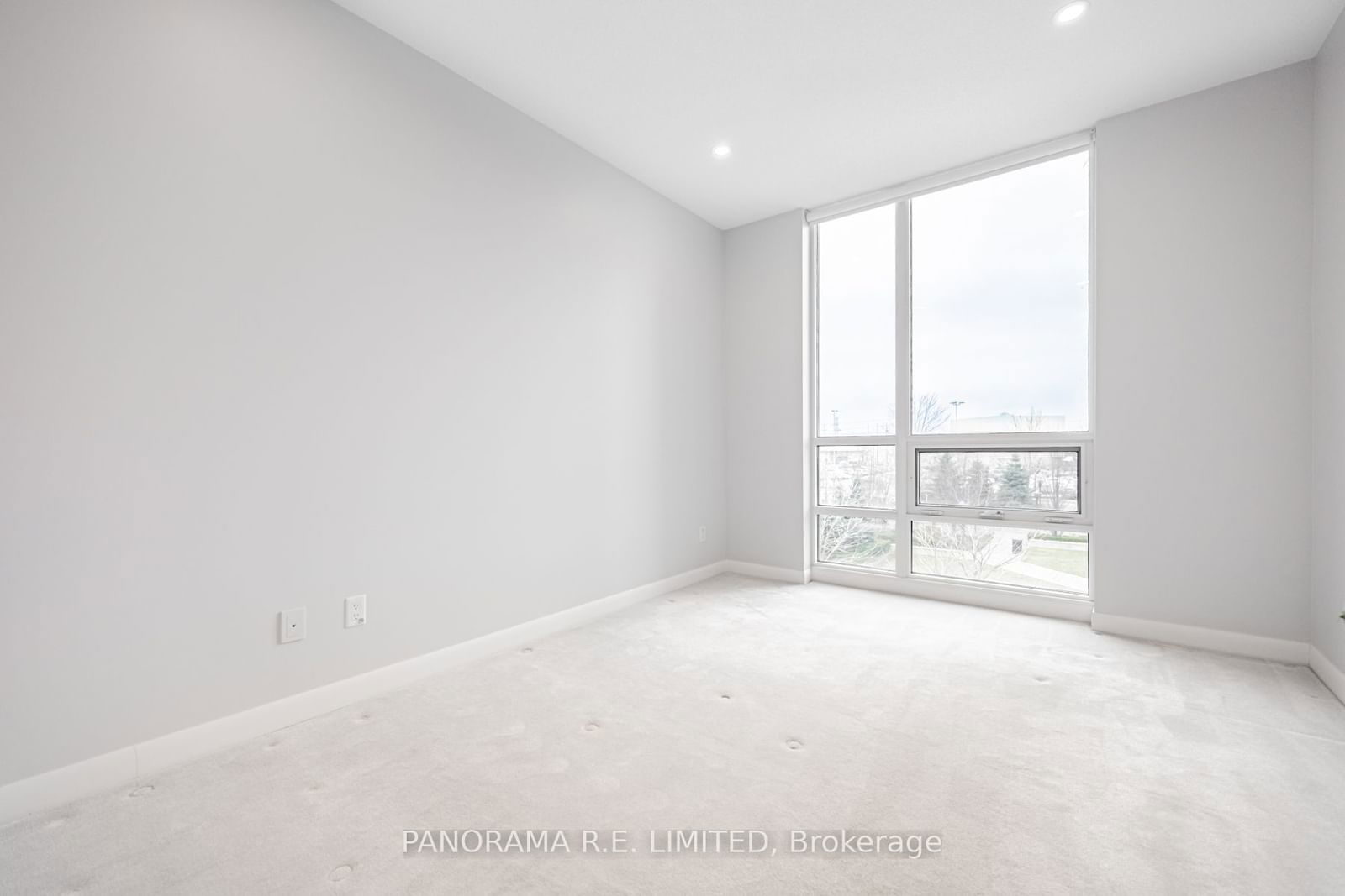 215 Sherway Gardens Rd, unit 314 for rent