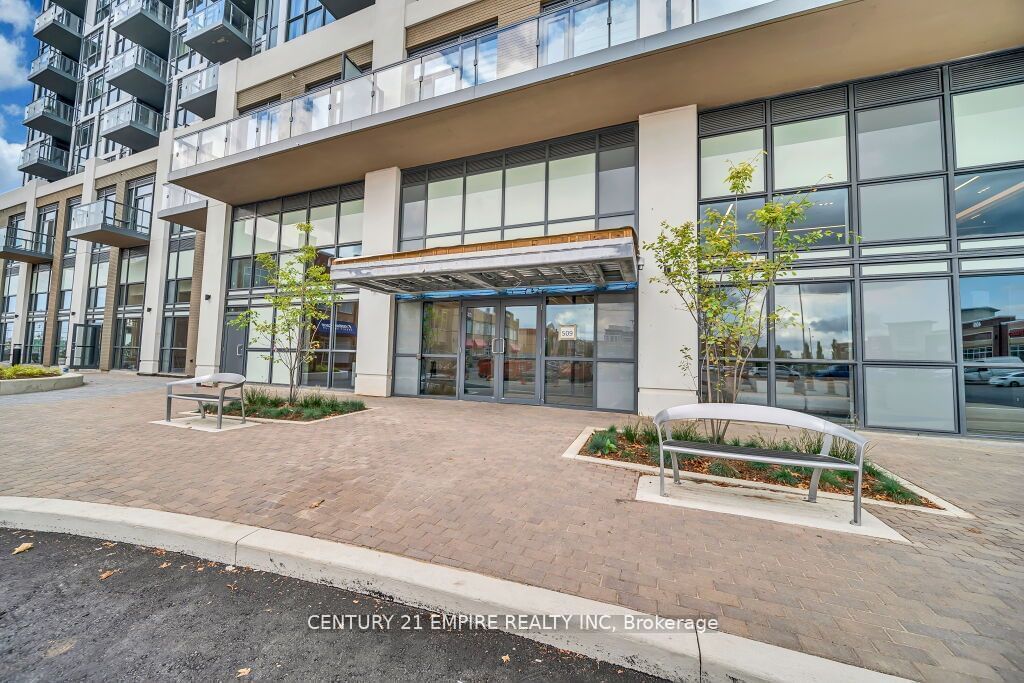 509 Dundas St W, unit 317 for sale