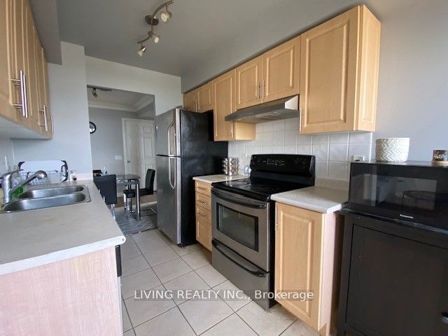 55 Strathaven Dr, unit 1513 for rent