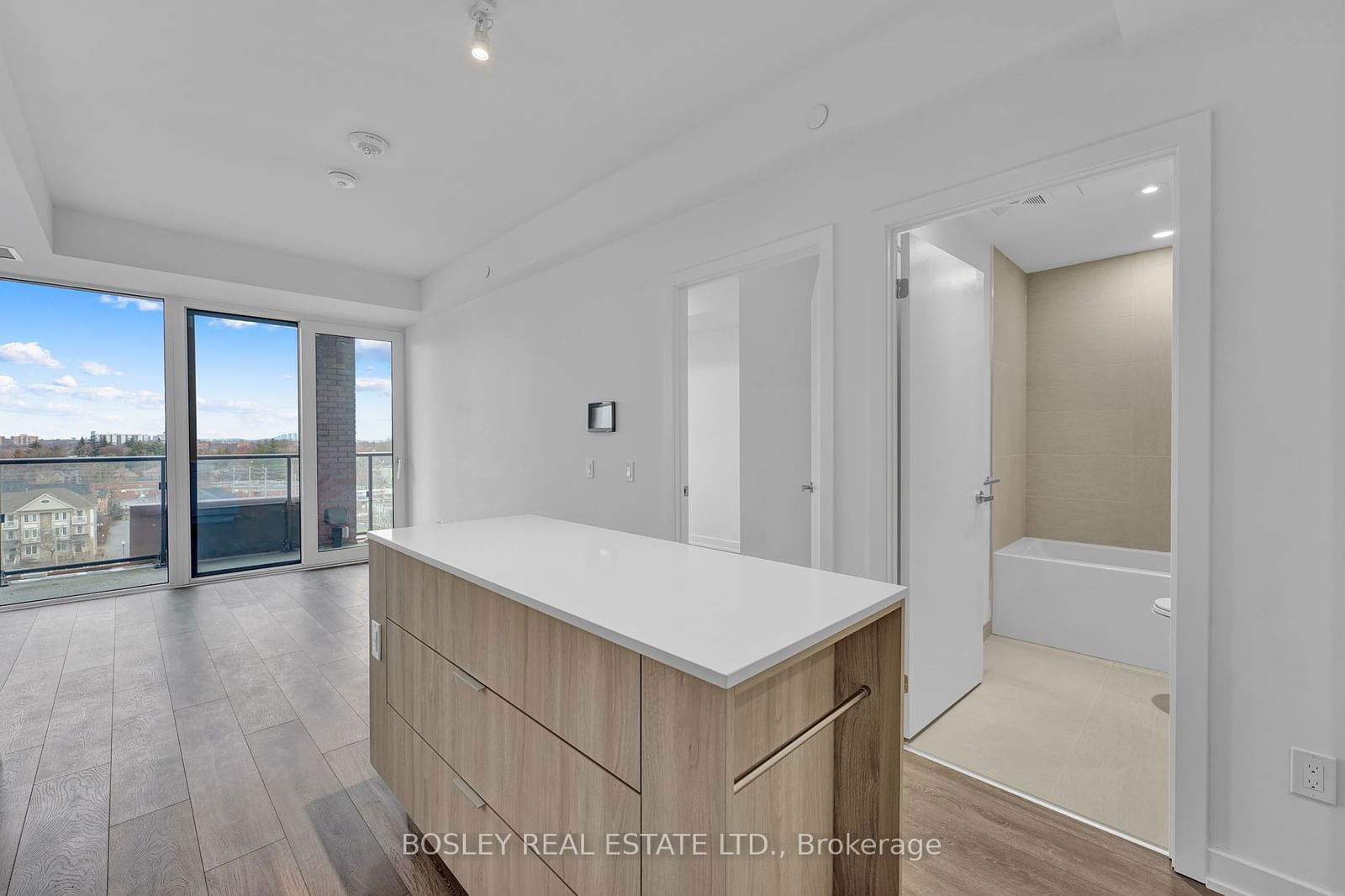 28 Ann St, unit 706 for rent