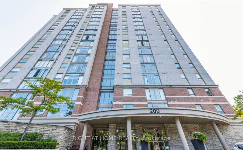 200 Burnhamthorpe Rd E, unit 1504 for rent