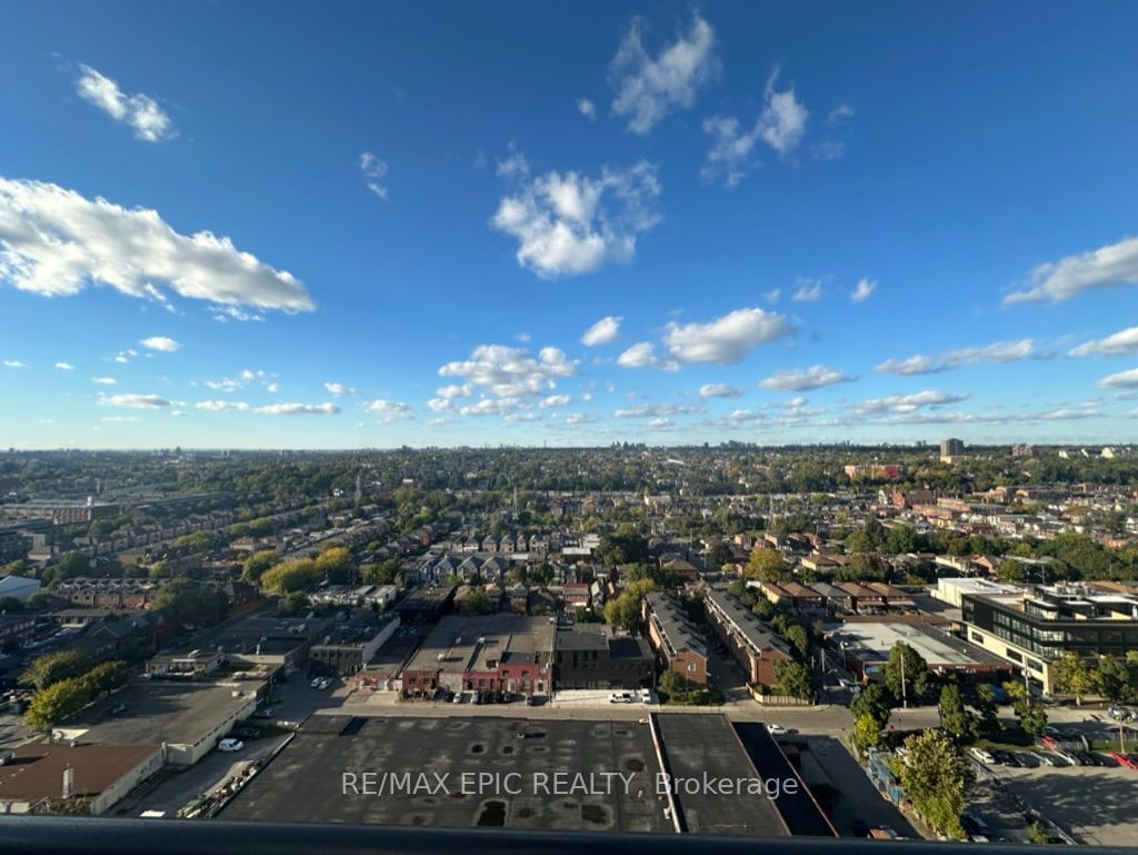 1285 DUPONT St, unit 2107 for rent