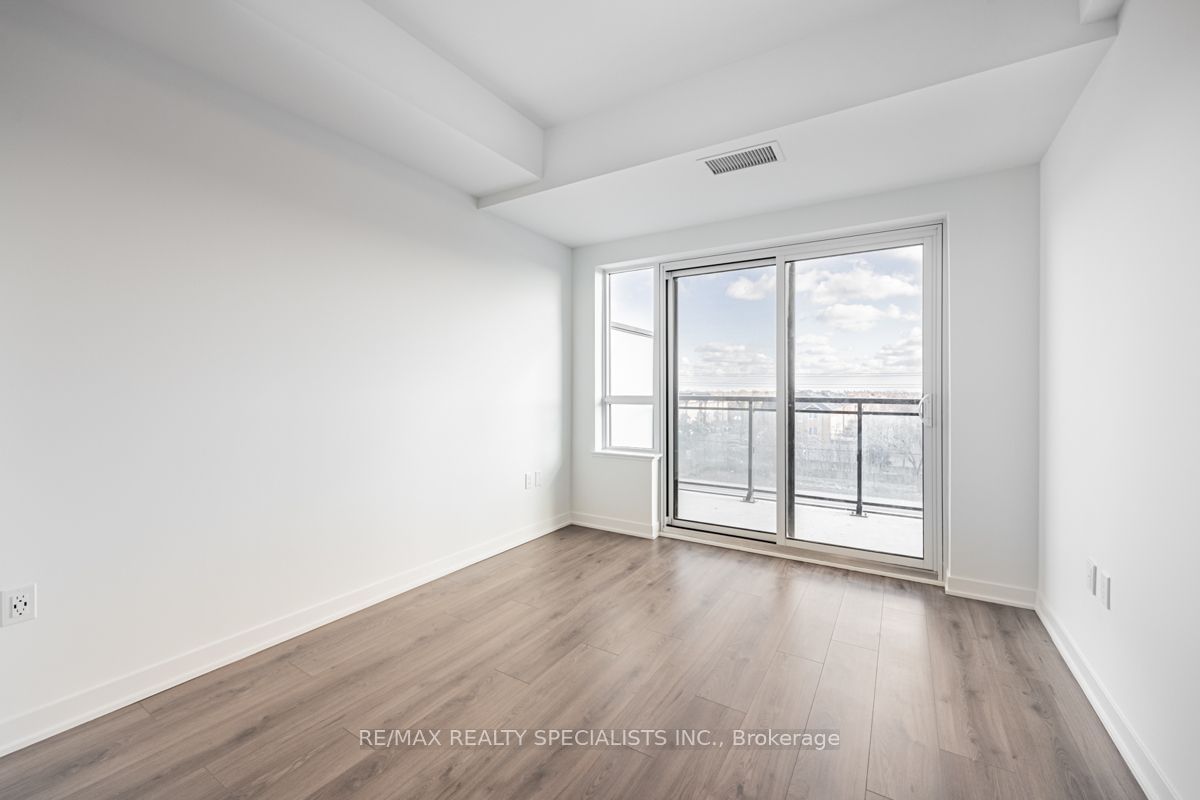 395 Dundas St W, unit 311 for rent