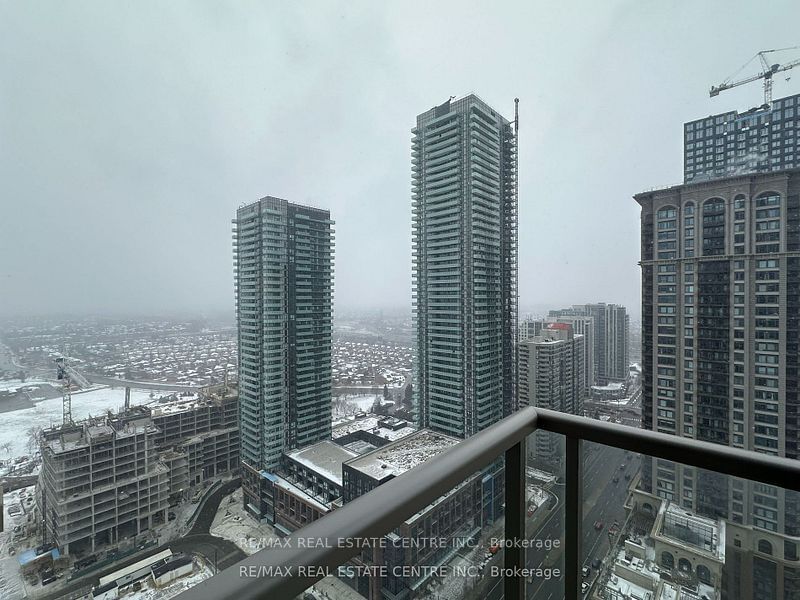 388 Prince of Wales Dr, unit 2905 for rent