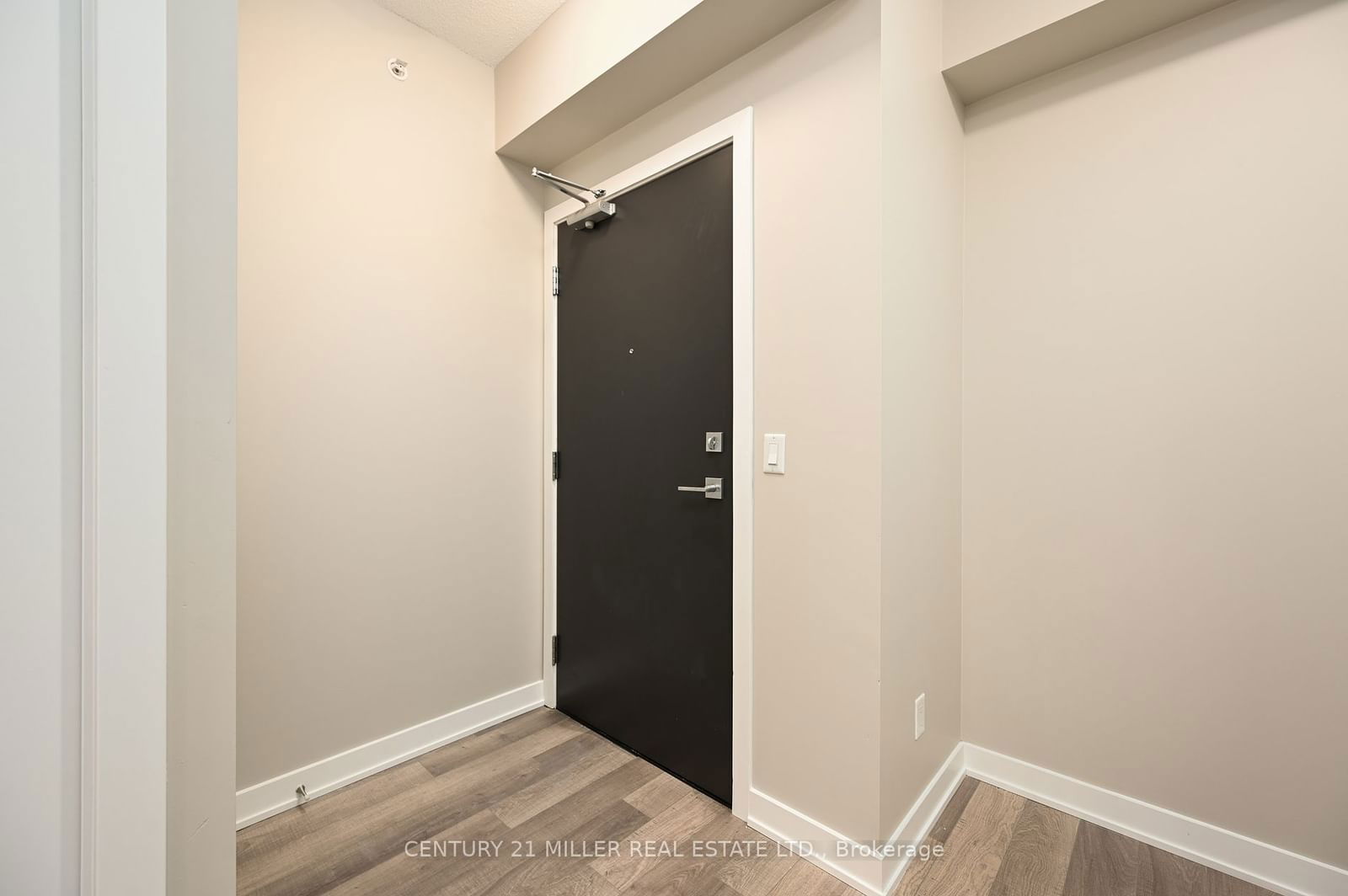 5240 Dundas St, unit B309 for rent