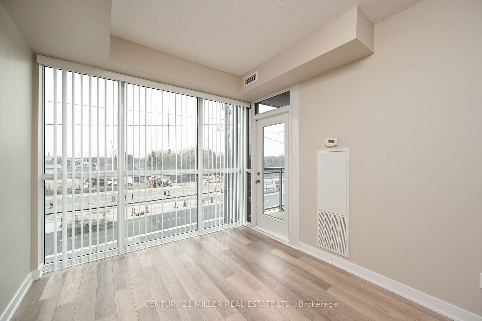 5240 Dundas St, unit B309 for rent