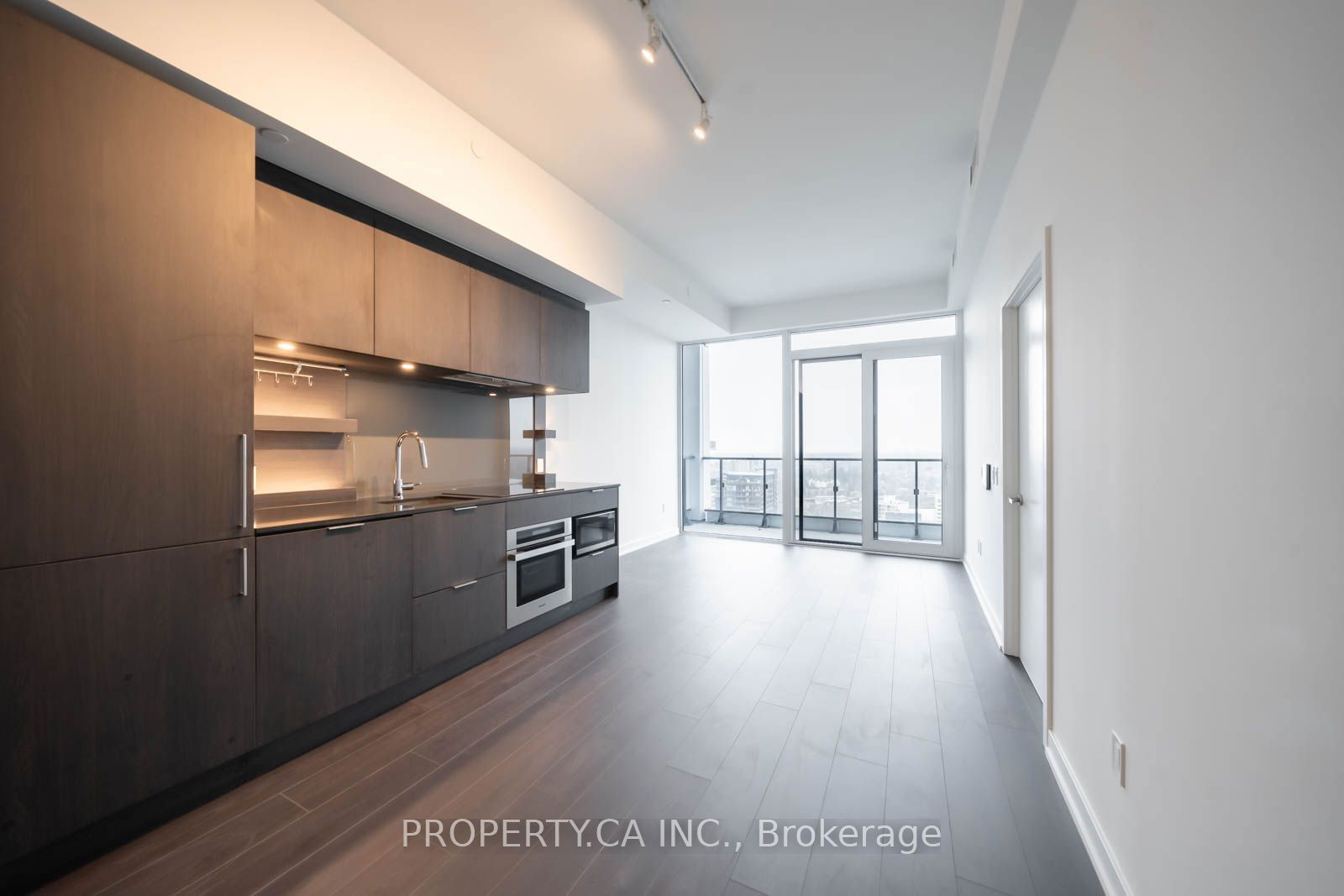 28 Ann St, unit 2105 for rent