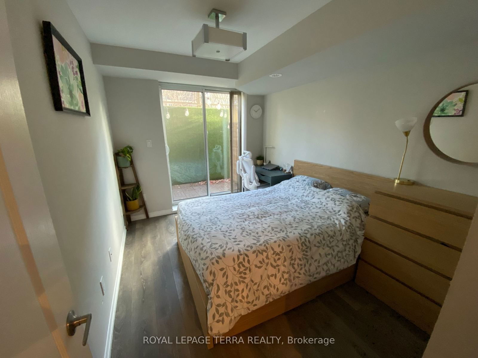 3 Applewood Lane, unit 101 for rent