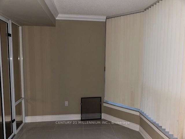 24 Hanover Rd, unit 503 for rent