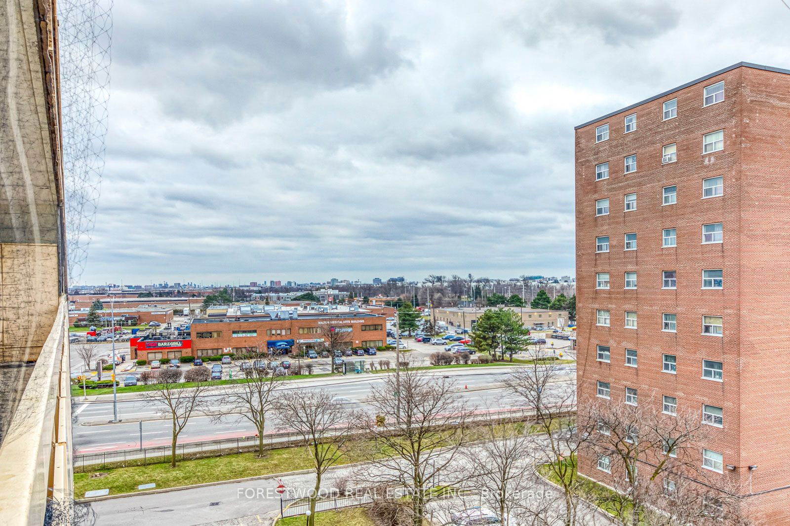 3555 DERRY Rd E, unit 612 for sale