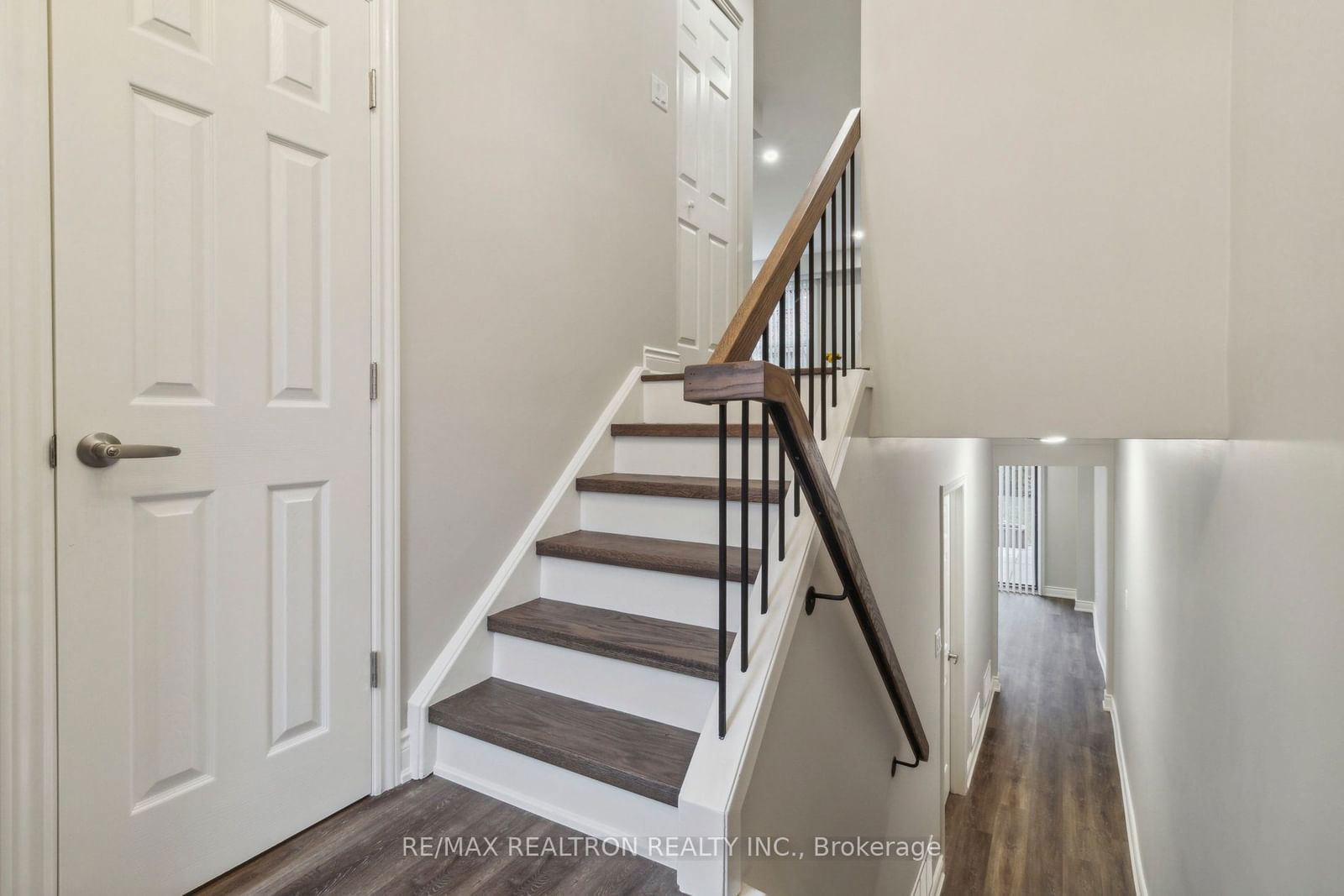 26 Peach Tree Townhouses, Etobicoke, Toronto