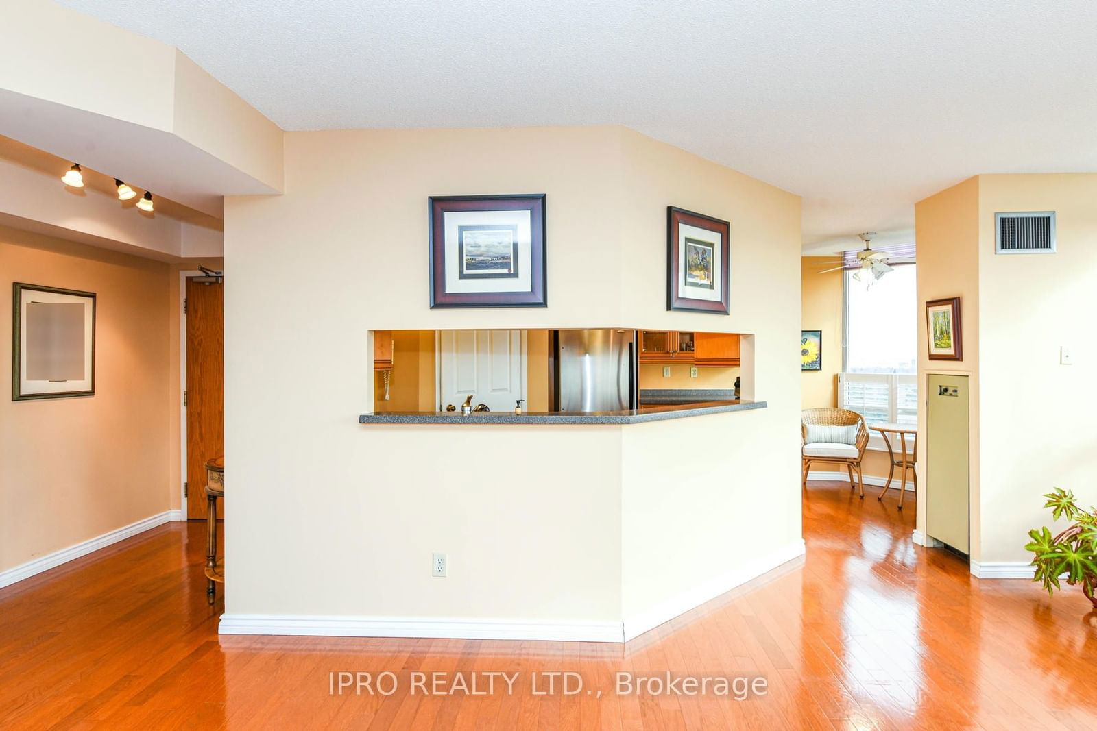 320 Mill St S, unit 1204 for sale