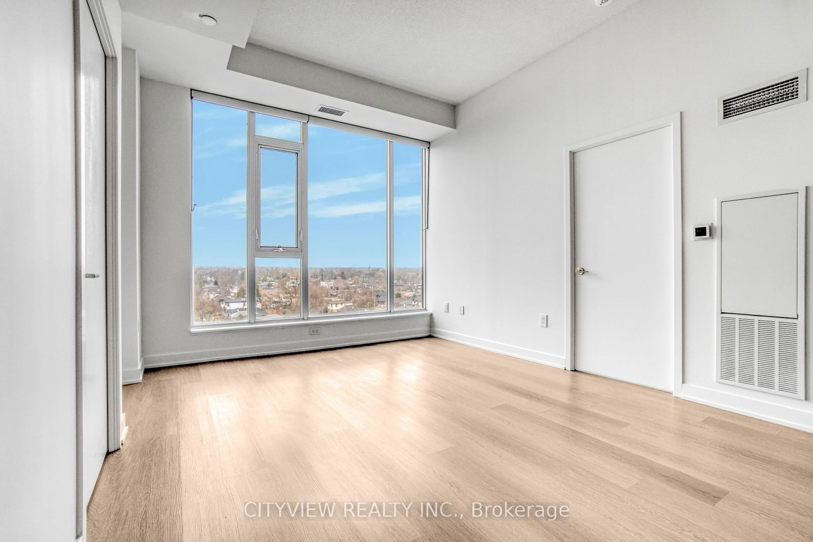 859 The Queensway, unit 816 for sale