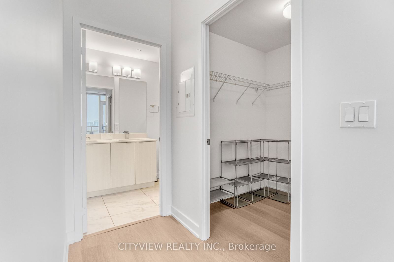 859 The Queensway, unit 816 for sale