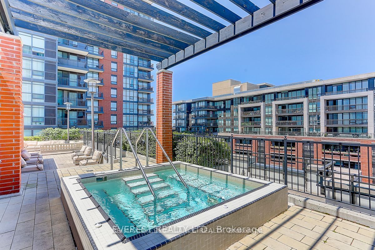 830 Lawrence Ave W, unit 1707 for sale