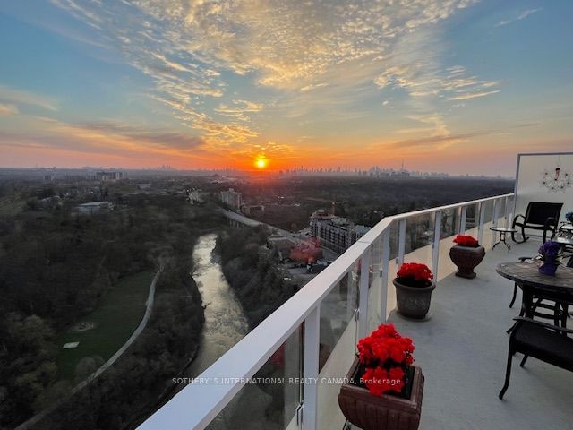 Kingsway By The River, Etobicoke, Toronto