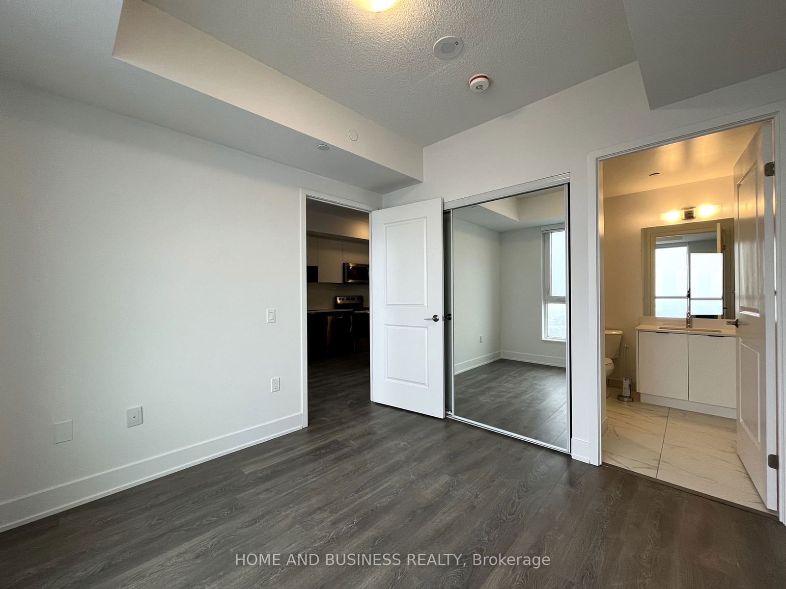 202 Burnhamthorpe Rd E, unit 1908 for rent