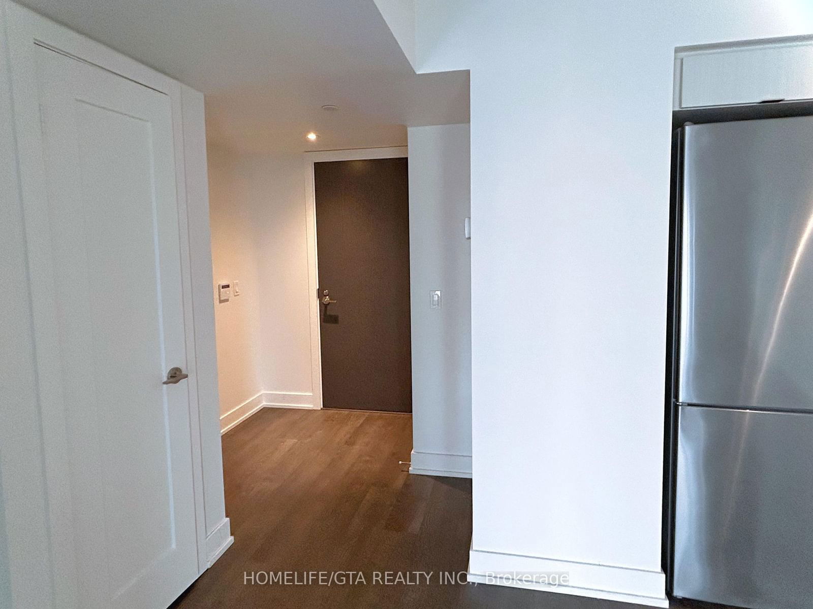 9 Mabelle Ave, unit 2117 for rent