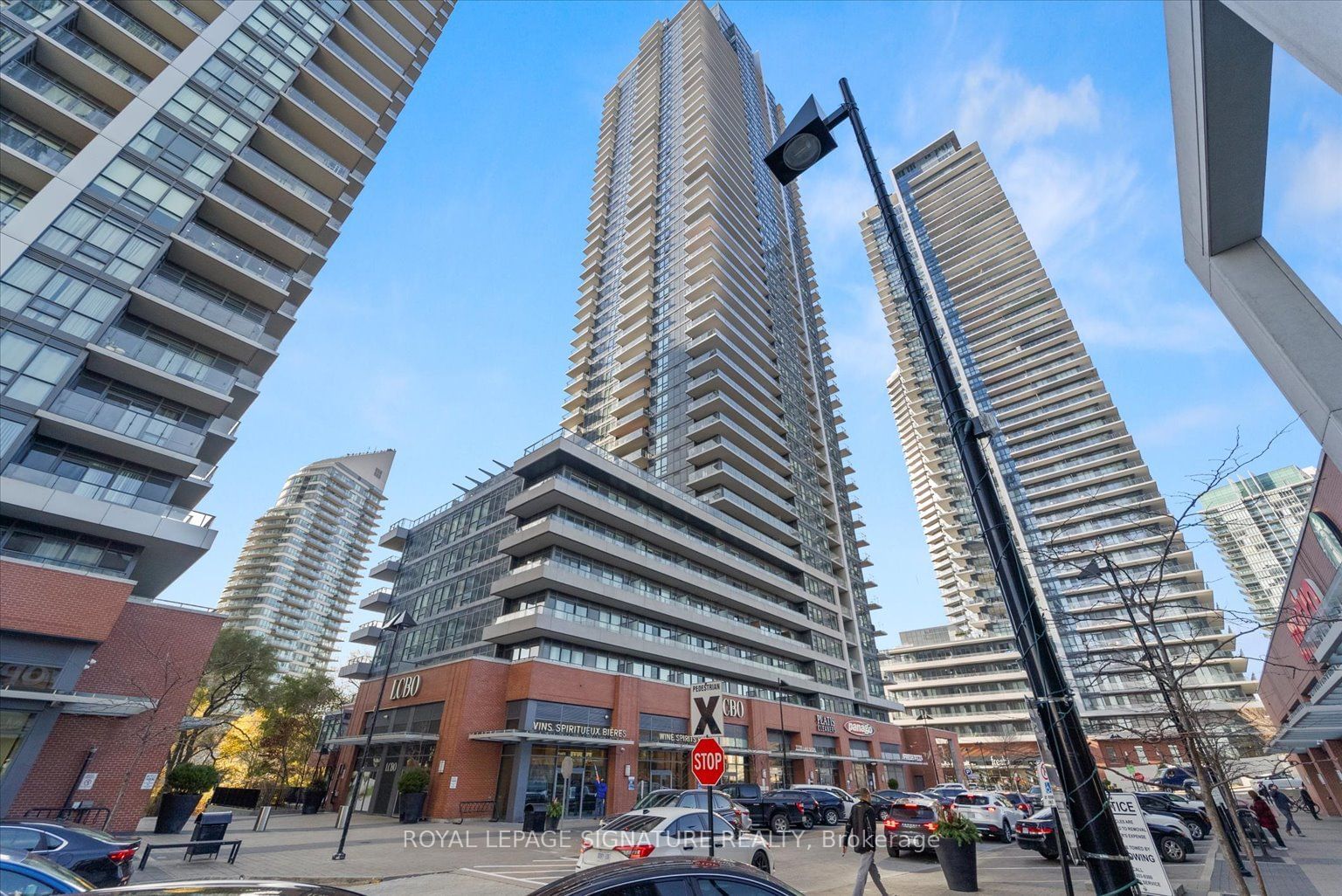 2220 Lake Shore Blvd W, unit PH05 for rent