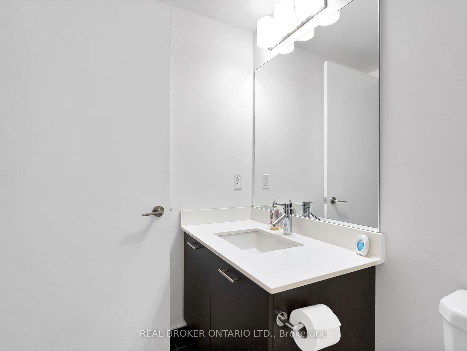 2212 Lake Shore Blvd W, unit 2302 for rent