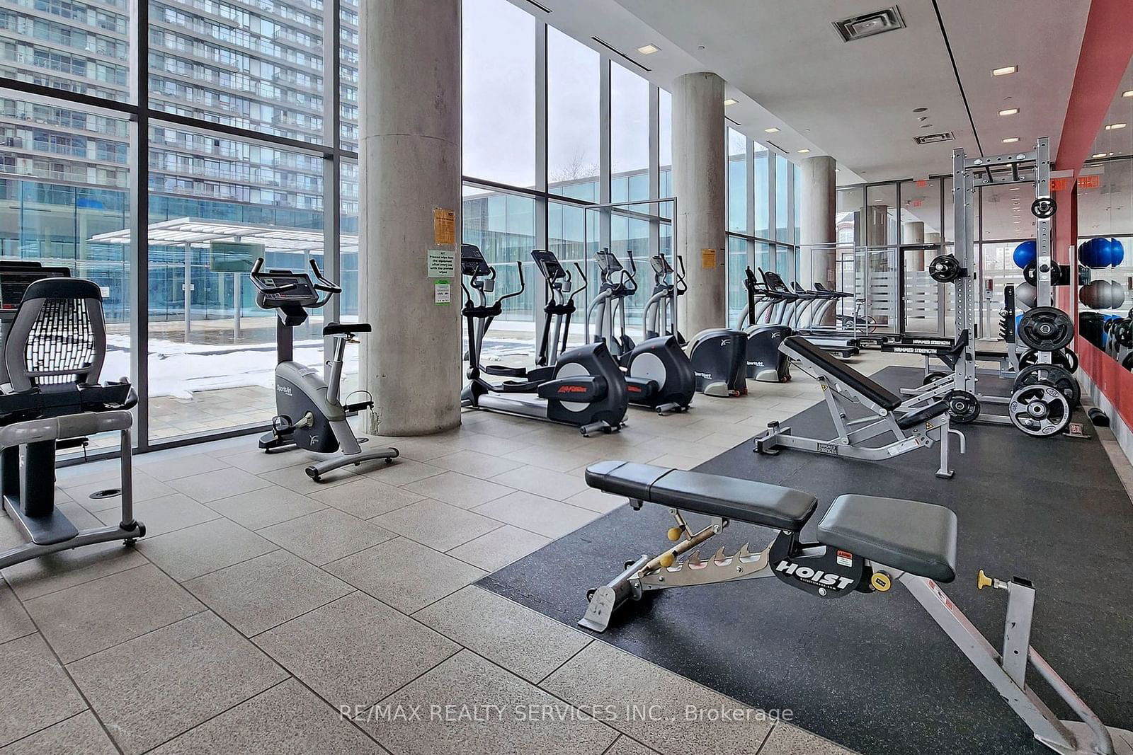 105 The Queensway Ave, unit 511 for sale