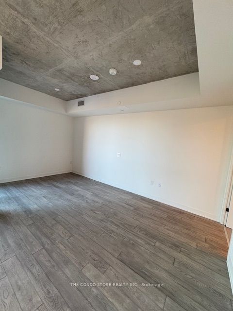 2625 Dundas St W, unit 408 for rent