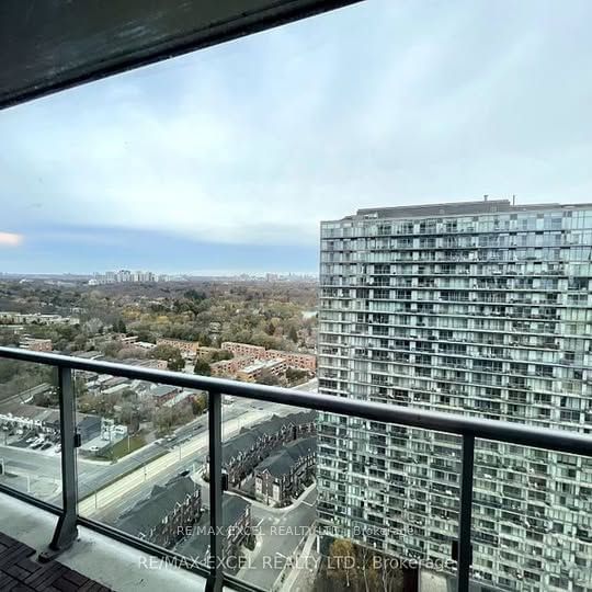 105 The Queensway Ave, unit 2515 for rent