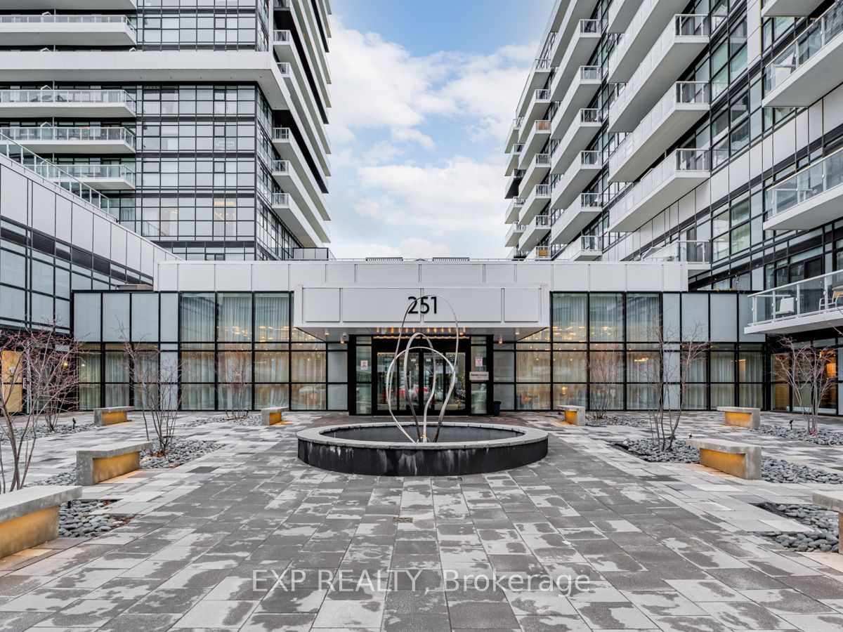 251 Manitoba St, unit 122 for rent