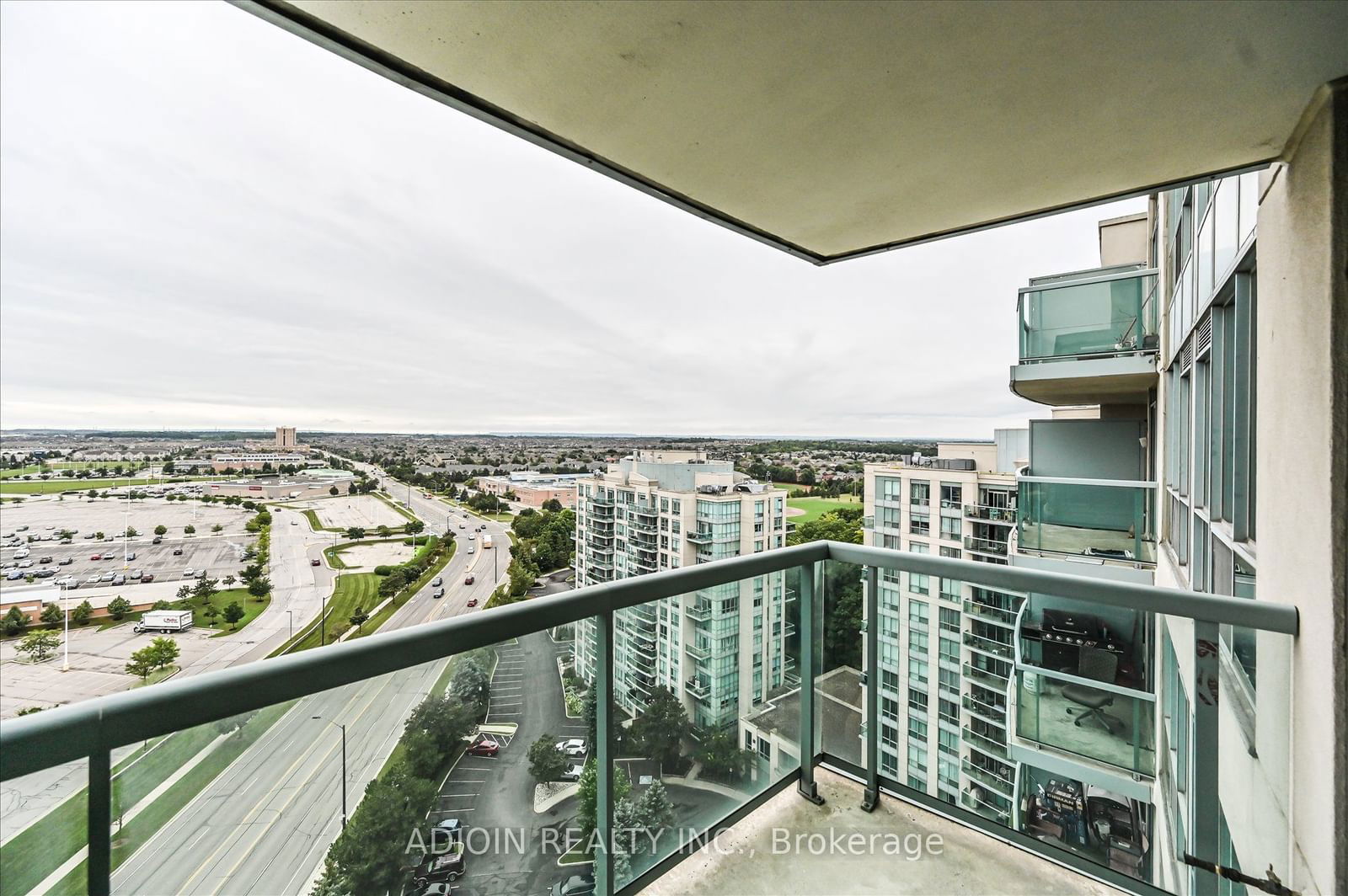 2545 Erin Centre Blvd, unit 1806 for sale