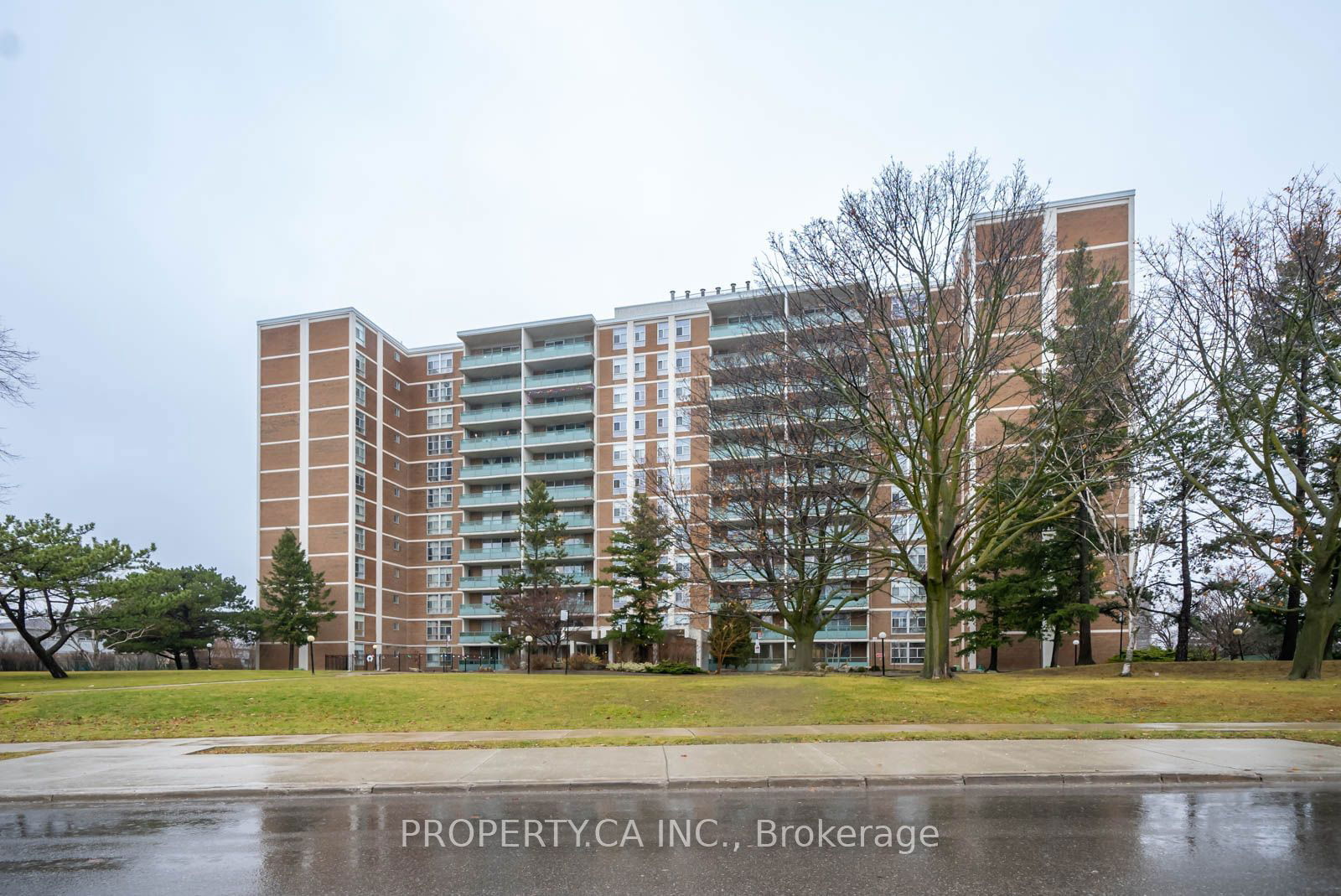 Golden Gate Condos, Etobicoke, Toronto