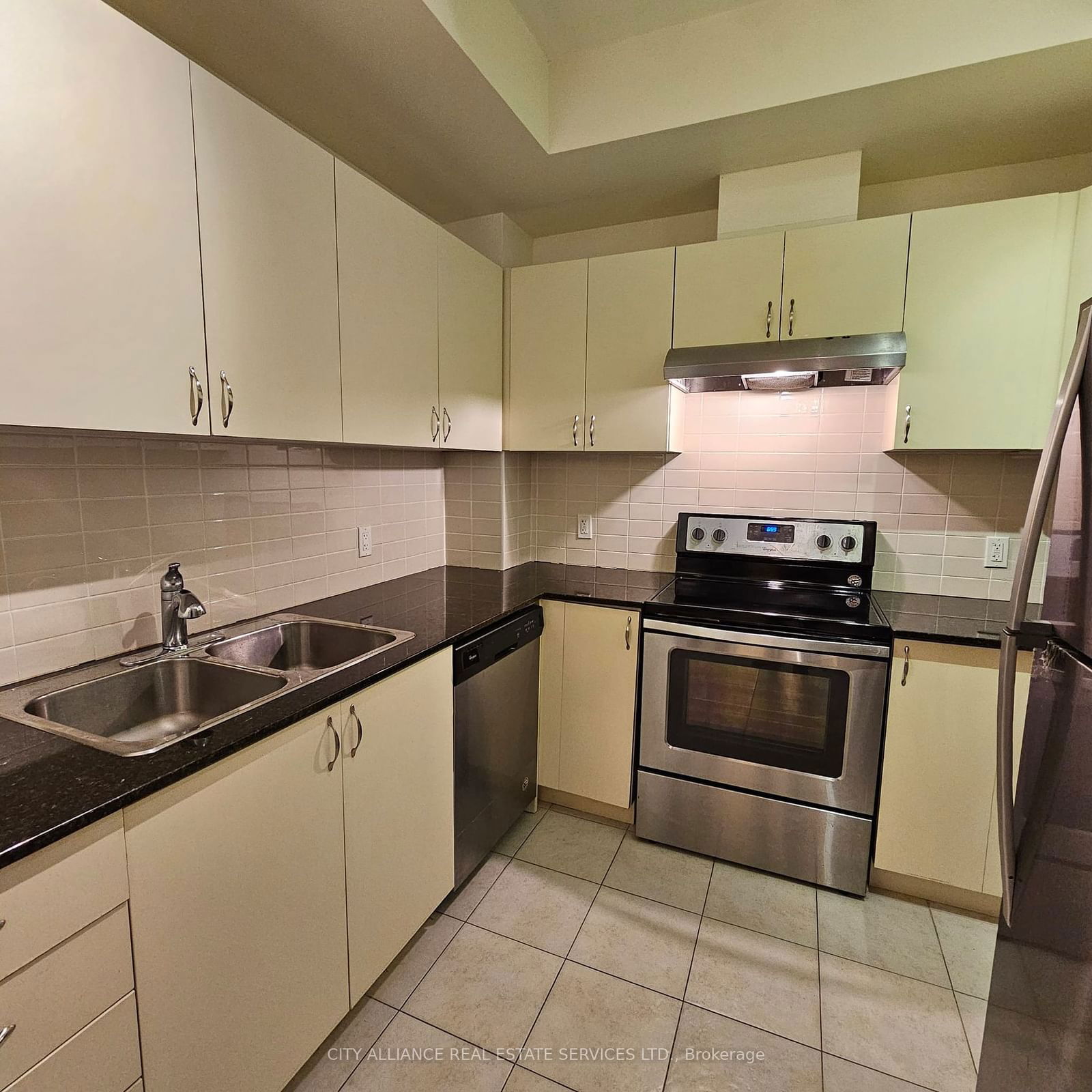 2522 Keele St, unit 512 for sale