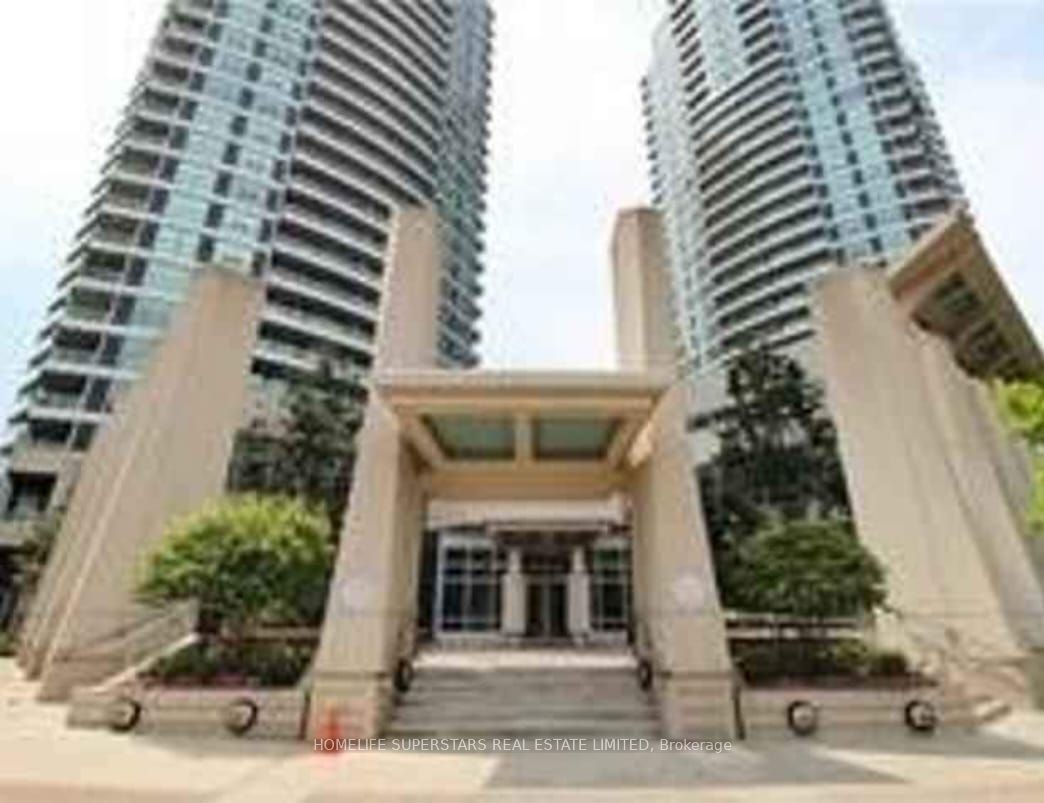 33 Elm Dr W, unit 801 for rent