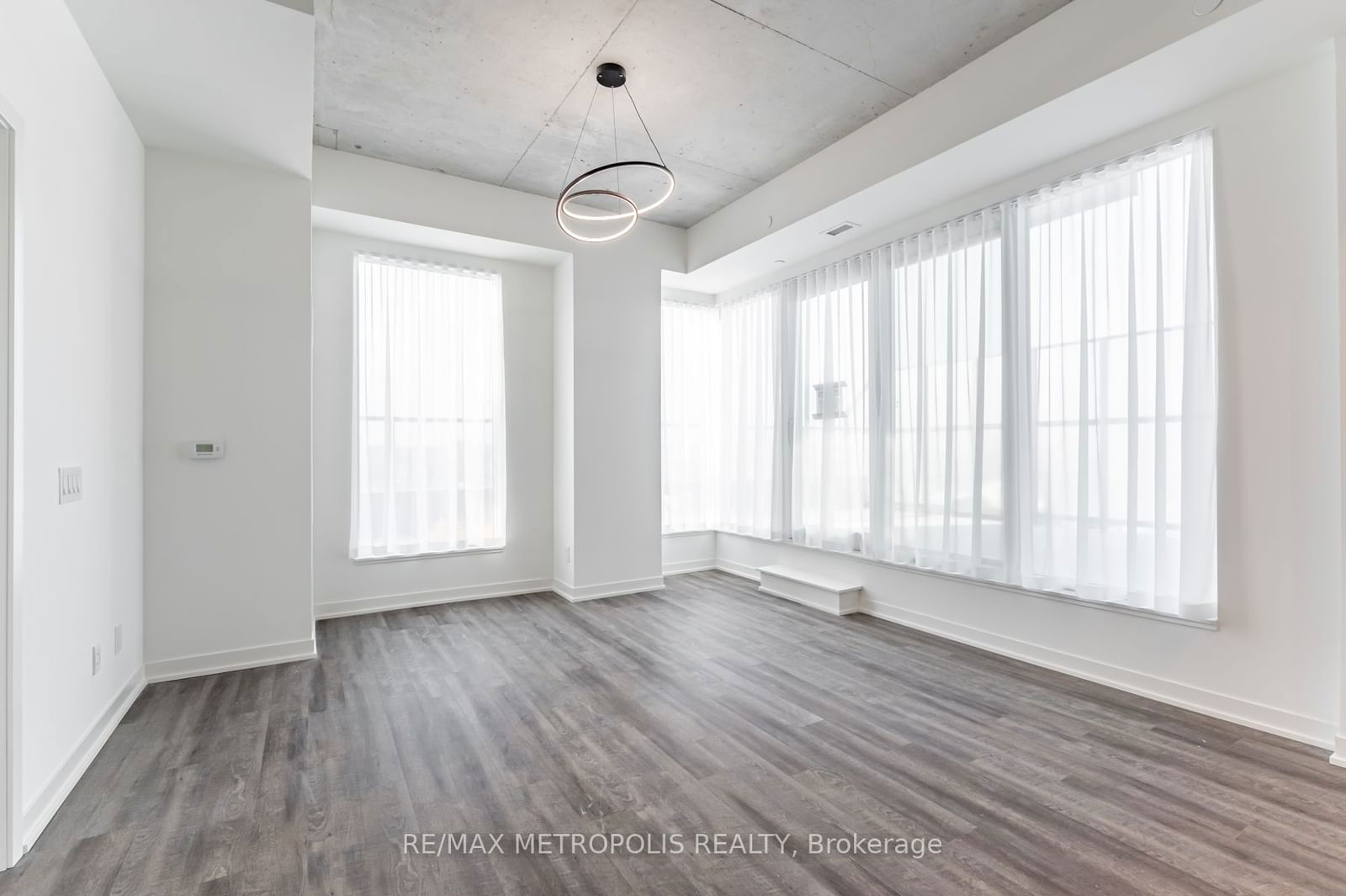 1808 St Clair Ave W, unit 803 for rent