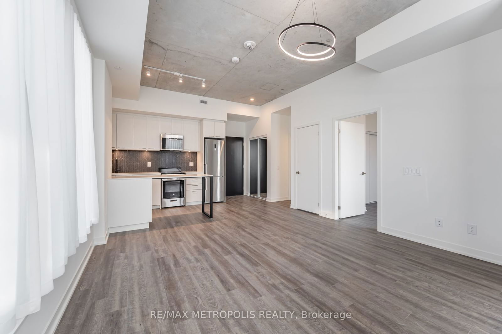 1808 St Clair Ave W, unit 803 for rent