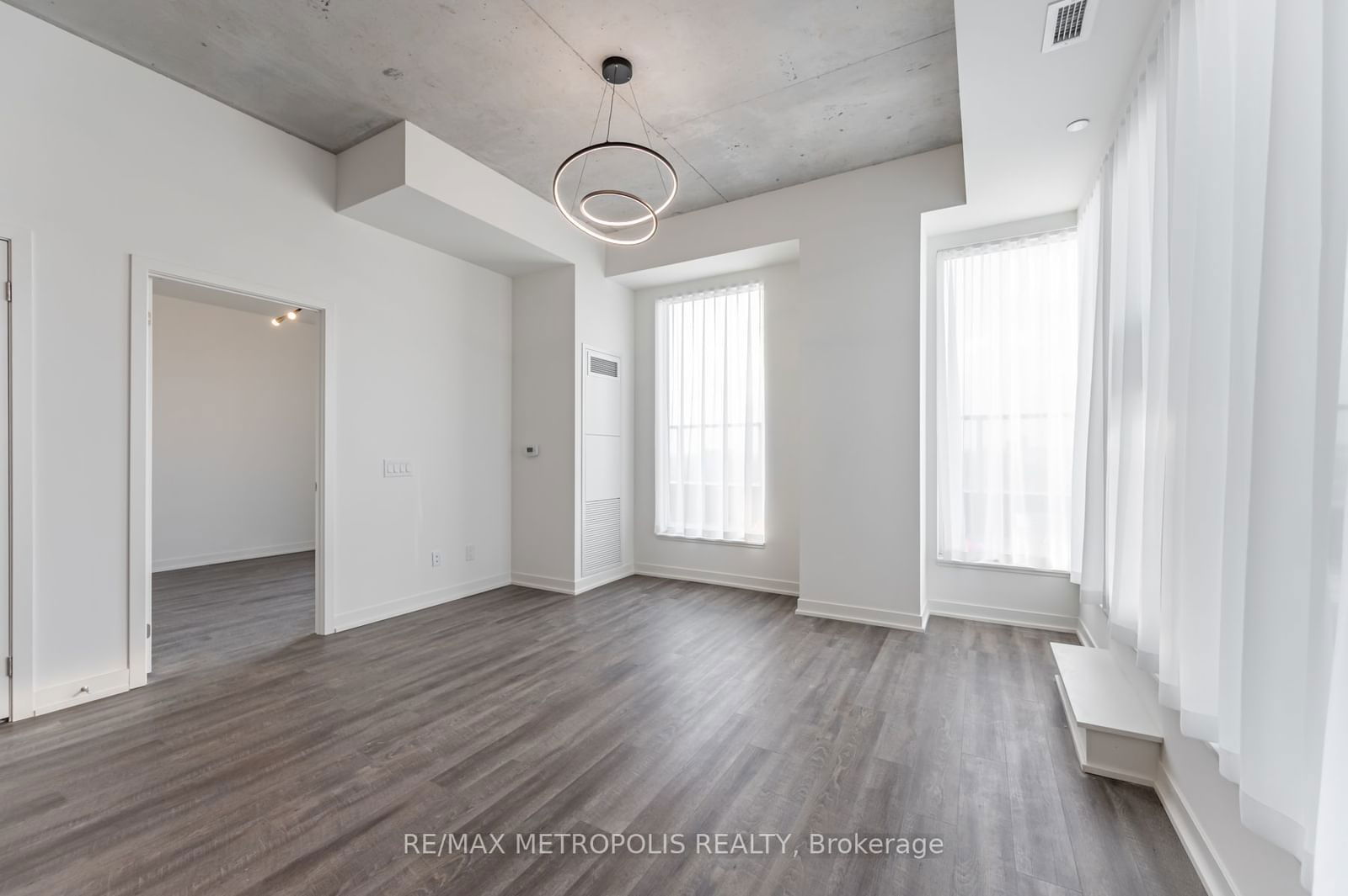 1808 St Clair Ave W, unit 803 for rent