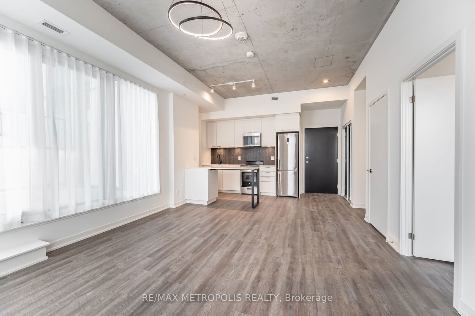 1808 St Clair Ave W, unit 803 for rent