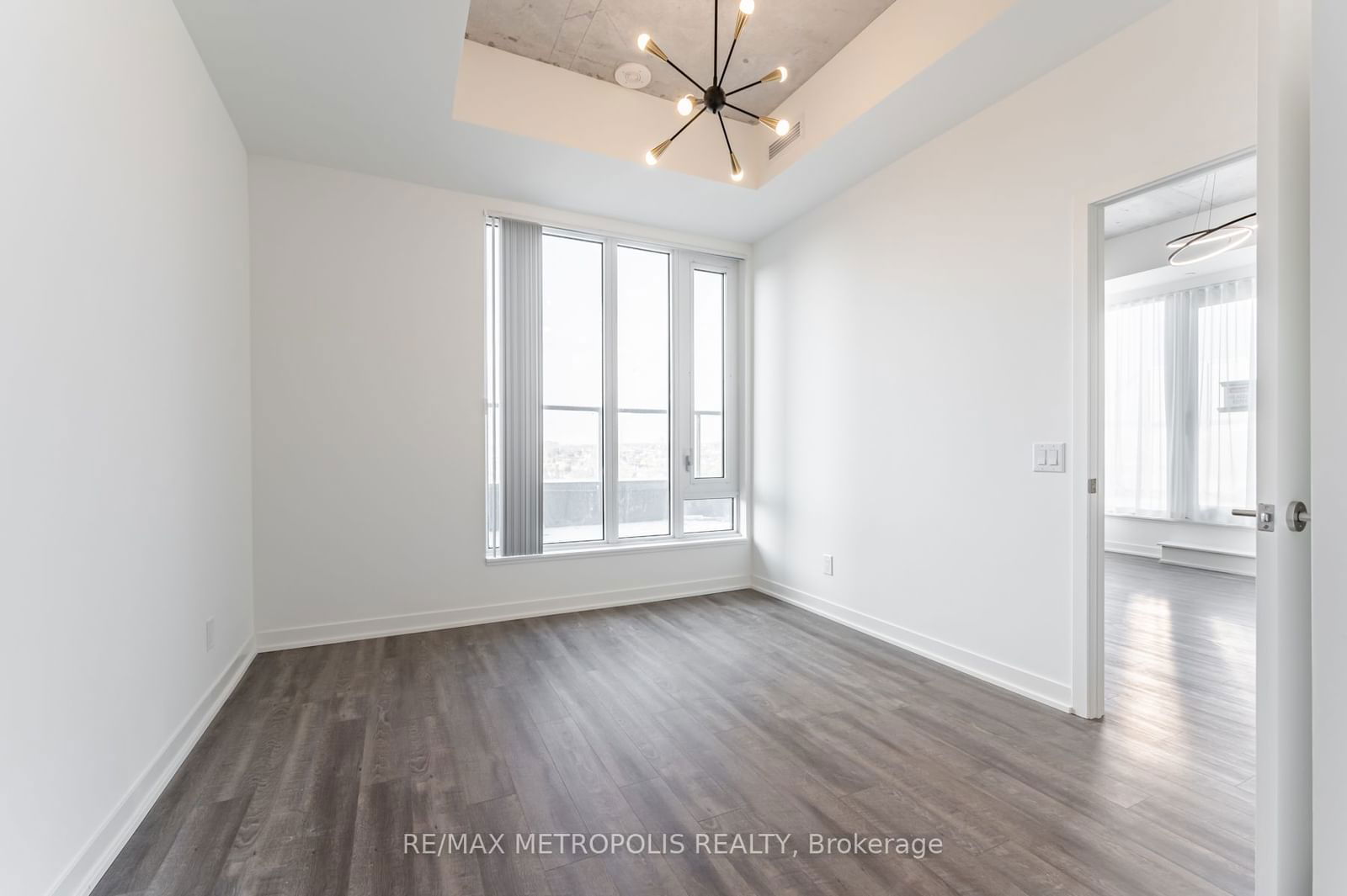 1808 St Clair Ave W, unit 803 for rent